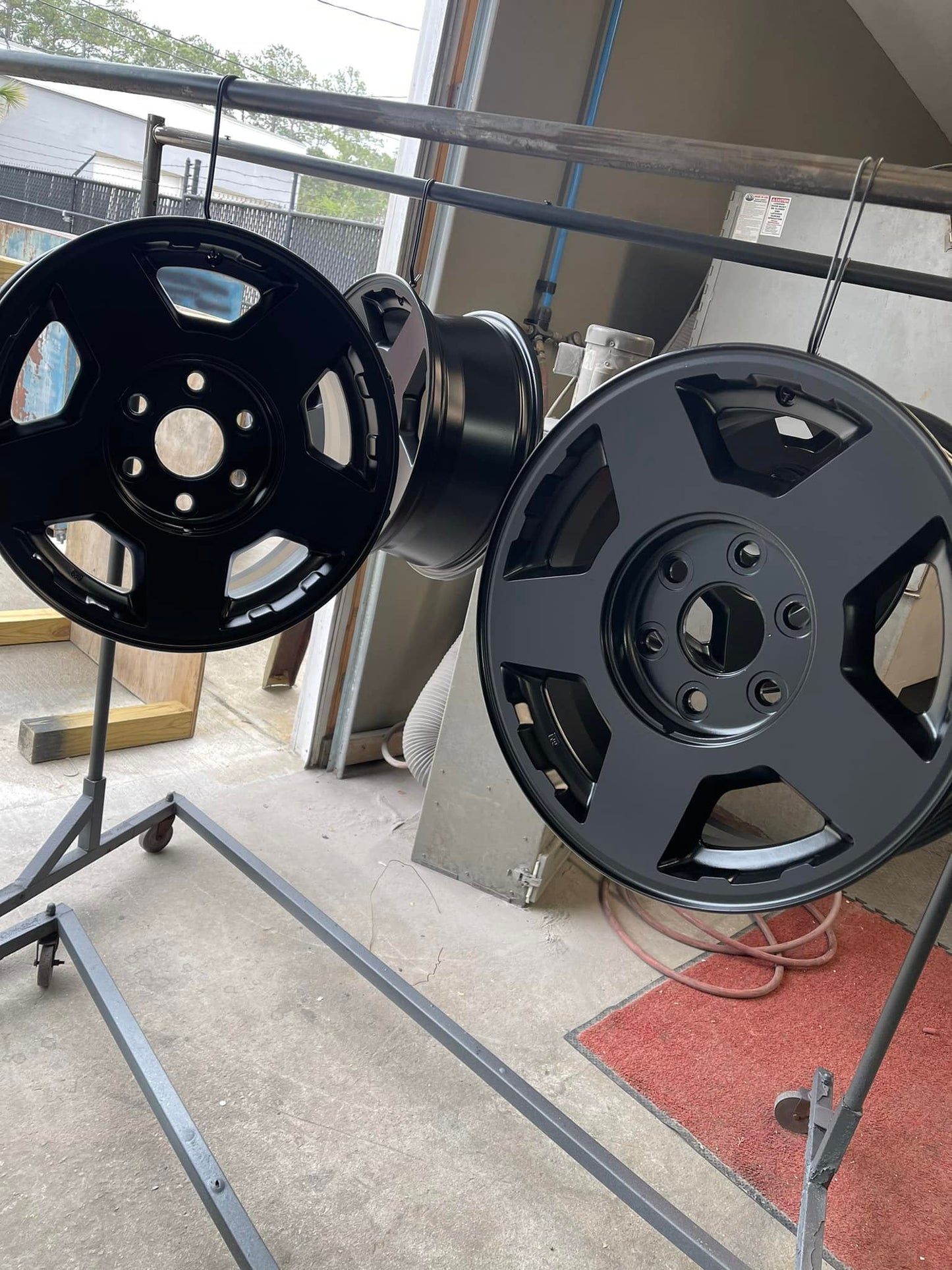NEGRO SEMI-MATTE